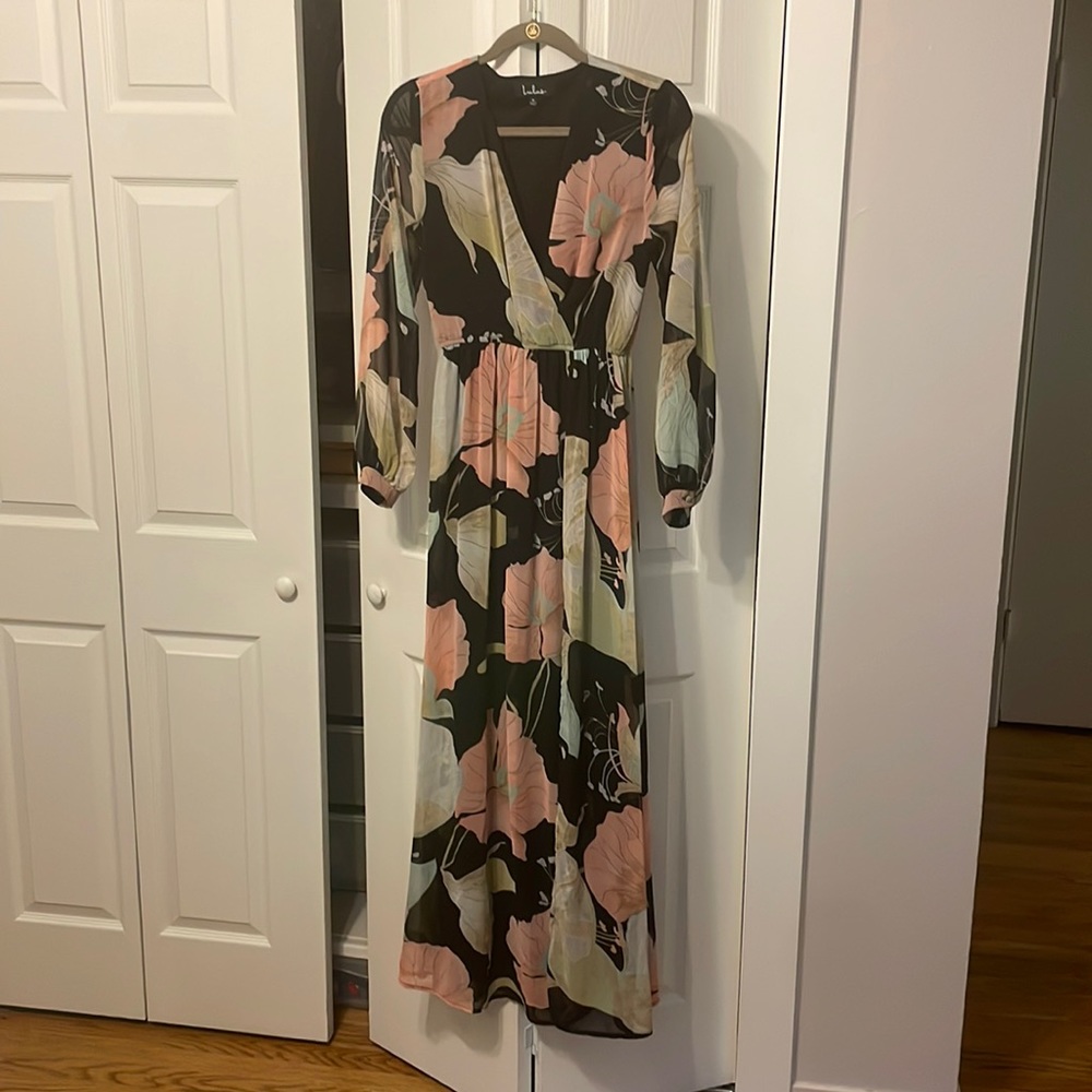 Lulus Floral Maxi Dress with Long Sleeves Slit for left leg - Size Small
